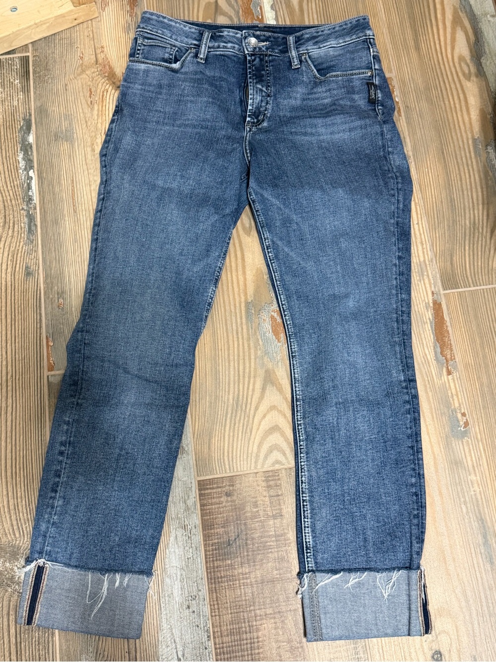 Silver Jeans Women's Straight-Leg Denim — Medium Blue Wash